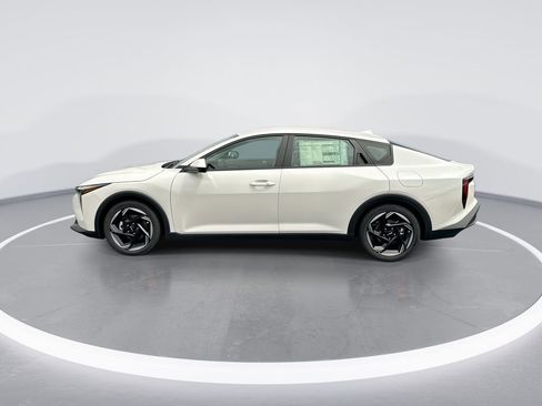 New 2025 Kia K4 EX image 5