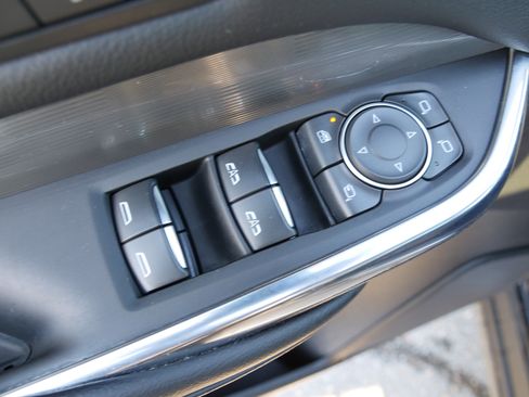 Certified 2024 Cadillac XT4 Premium Luxury image 15