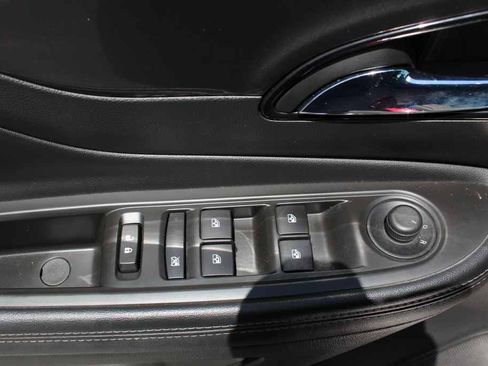 Used 2019 Buick Encore Preferred AWD/4WD image 12