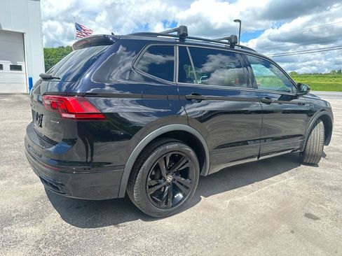 Used 2023 Volkswagen Tiguan SE R-Line AWD/4WD image 5