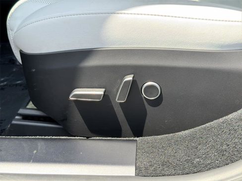 Used 2024 Tesla Model S AWD/4WD image 24