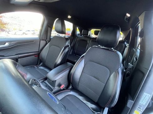 Used 2024 Ford Escape ST-Line image 17