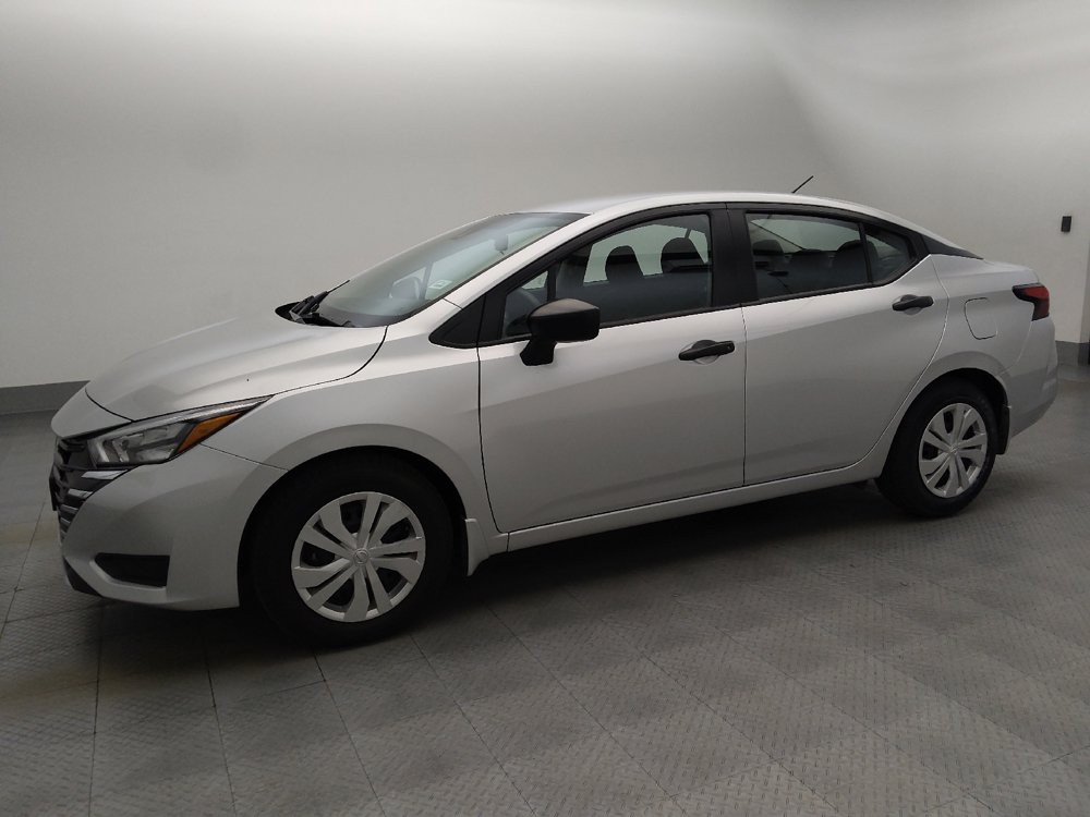 Used 2025 Nissan Versa S w/ Trunk Package FWD image 2