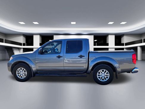 Used 2017 Nissan Frontier SV w/ SV Value Truck Package image 2