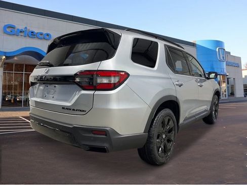 New 2026 Honda Pilot Black Edition image 5