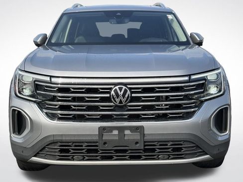 Used 2024 Volkswagen Atlas SEL AWD/4WD image 3