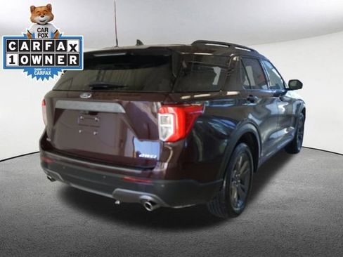 Used 2022 Ford Explorer XLT w/ Equipment Group 202A AWD/4WD image 14