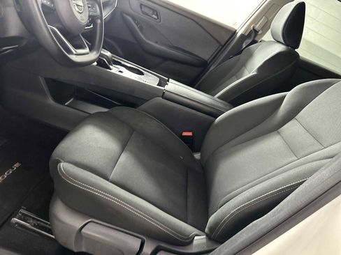 Used 2023 Nissan Rogue S FWD image 11