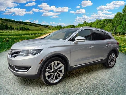 Used 2018 Lincoln MKX Reserve w/ Driver Assistance Package FWD image 3