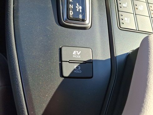 New 2026 Lexus UX 300h AWD image 14