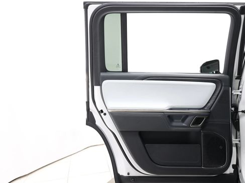 Used 2024 Rivian R1S Adventure AWD/4WD image 44