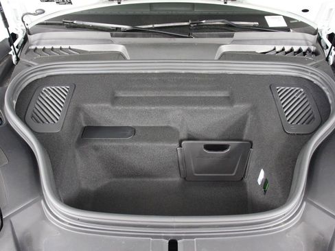 New 2026 Porsche Macan 4 Electric image 20