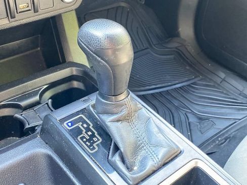 Used 2021 Toyota Tacoma SR RWD image 27