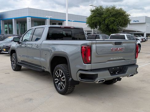Certified 2024 GMC Sierra 1500 AT4 w/ AT4 Premium Package AWD/4WD image 5