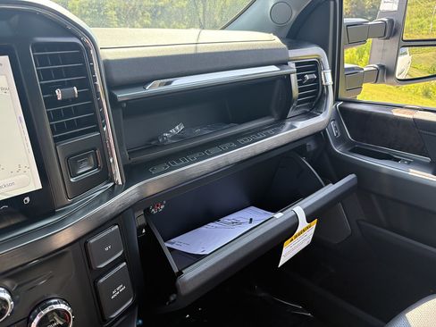 New 2026 Ford F250 Lariat w/ Chrome Package AWD/4WD image 35
