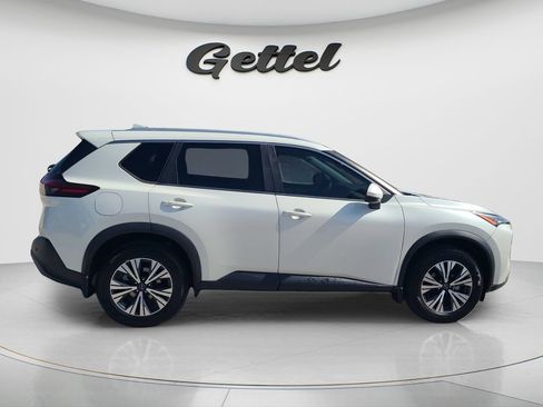 Used 2022 Nissan Rogue SV w/ SV Premium Package FWD image 4