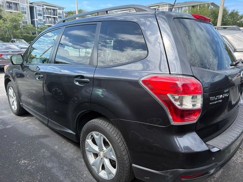 Used 2015 Subaru Forester 2.5i Premium AWD/4WD image 5