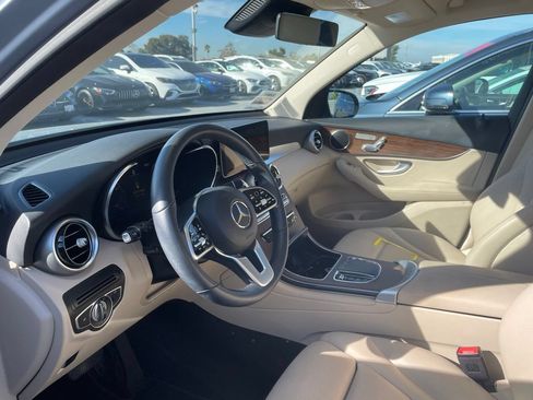 Used 2022 Mercedes-Benz GLC 300 4MATIC image 7