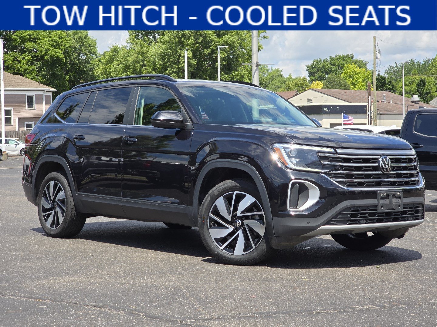 Used 2024 Volkswagen Atlas SE AWD/4WD image 1