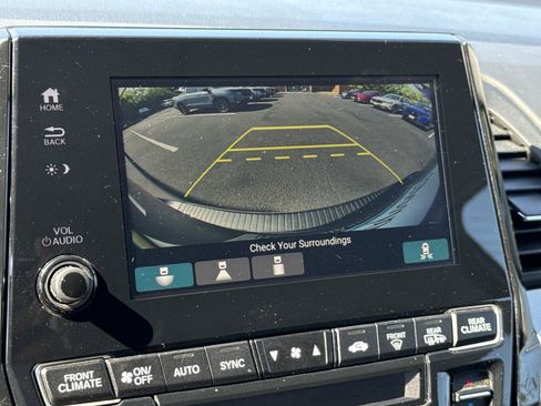 Used 2018 Honda Odyssey EX image 5