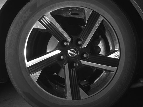 Used 2025 Nissan Sentra SV FWD image 13
