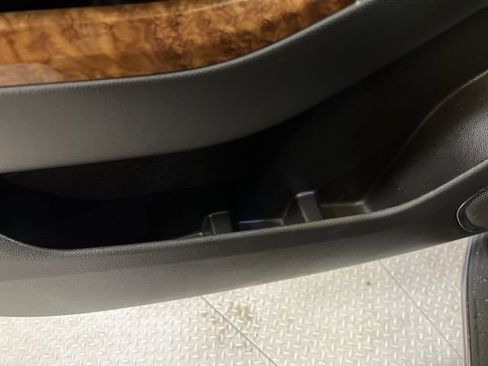 Used 2015 Chevrolet Tahoe LTZ image 47