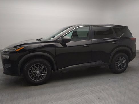 Used 2021 Nissan Rogue S FWD image 2
