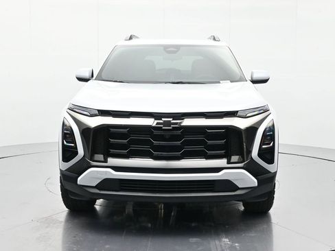 New 2026 Chevrolet Equinox ACTIV w/ Convenience Package III AWD/4WD image 2