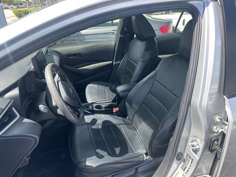 Used 2022 Toyota Corolla LE FWD image 17