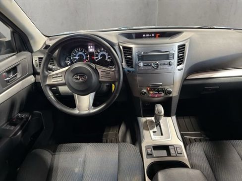 Used 2010 Subaru Outback 3.6R Premium AWD/4WD image 2