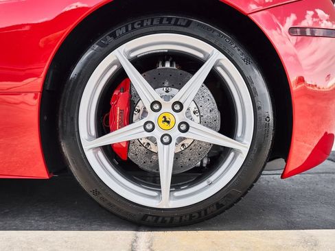 Used 2012 Ferrari 458 Spider RWD image 25