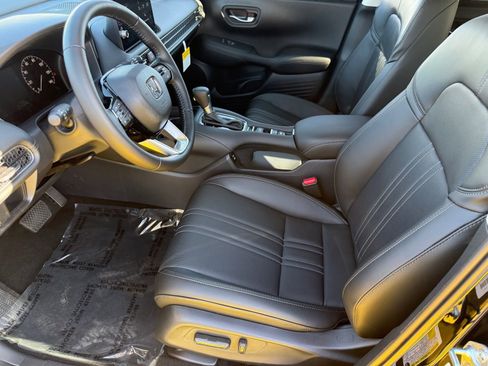 New 2026 Honda HR-V EX-L image 13