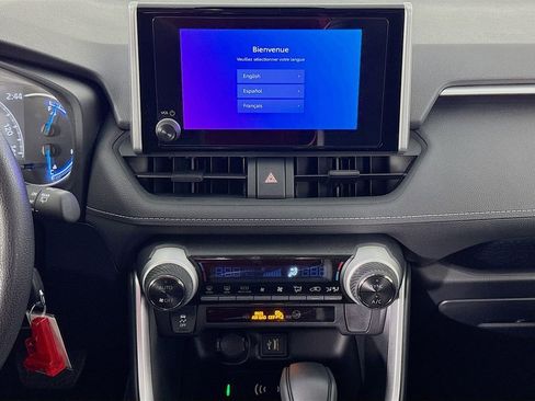 Used 2025 Toyota RAV4 LE image 34
