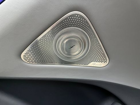 Used 2022 Mercedes-Benz S 580 4MATIC Sedan w/ AMG Line Package image 31