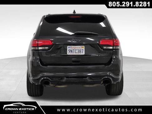 Used 2016 Jeep Grand Cherokee SRT image 6