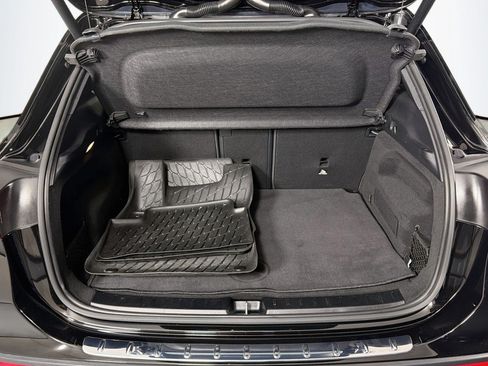Certified 2025 Mercedes-Benz GLA 250 image 23