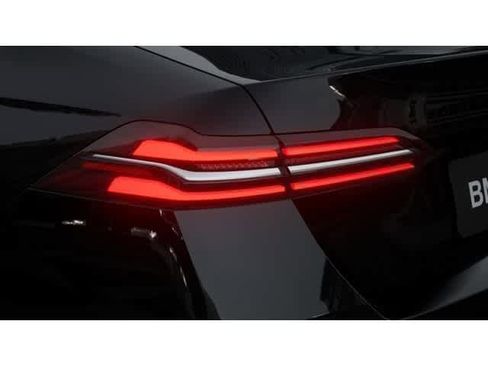 New 2026 BMW 530i 530i w/ M Sport Package image 8