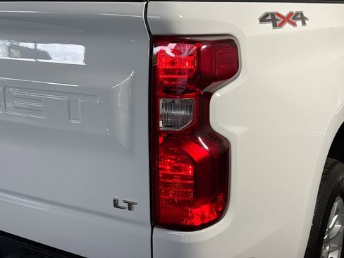 Used 2024 Chevrolet Silverado 1500 LT w/ Protection Package AWD/4WD image 33