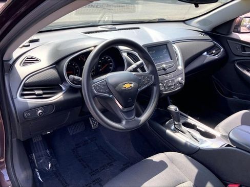 Used 2016 Chevrolet Malibu LT FWD image 13