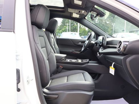 New 2026 Chevrolet Equinox LT w/ Convenience Package II AWD/4WD image 35