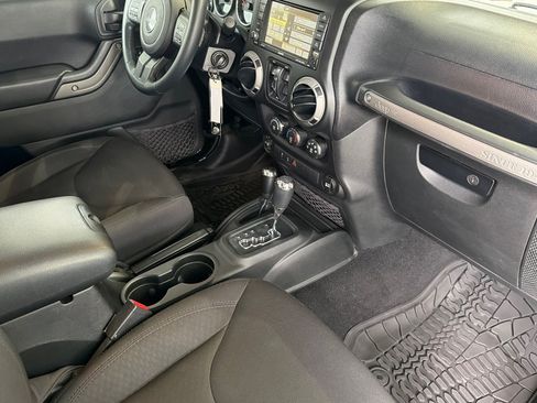 Used 2017 Jeep Wrangler Unlimited Sport AWD/4WD image 20