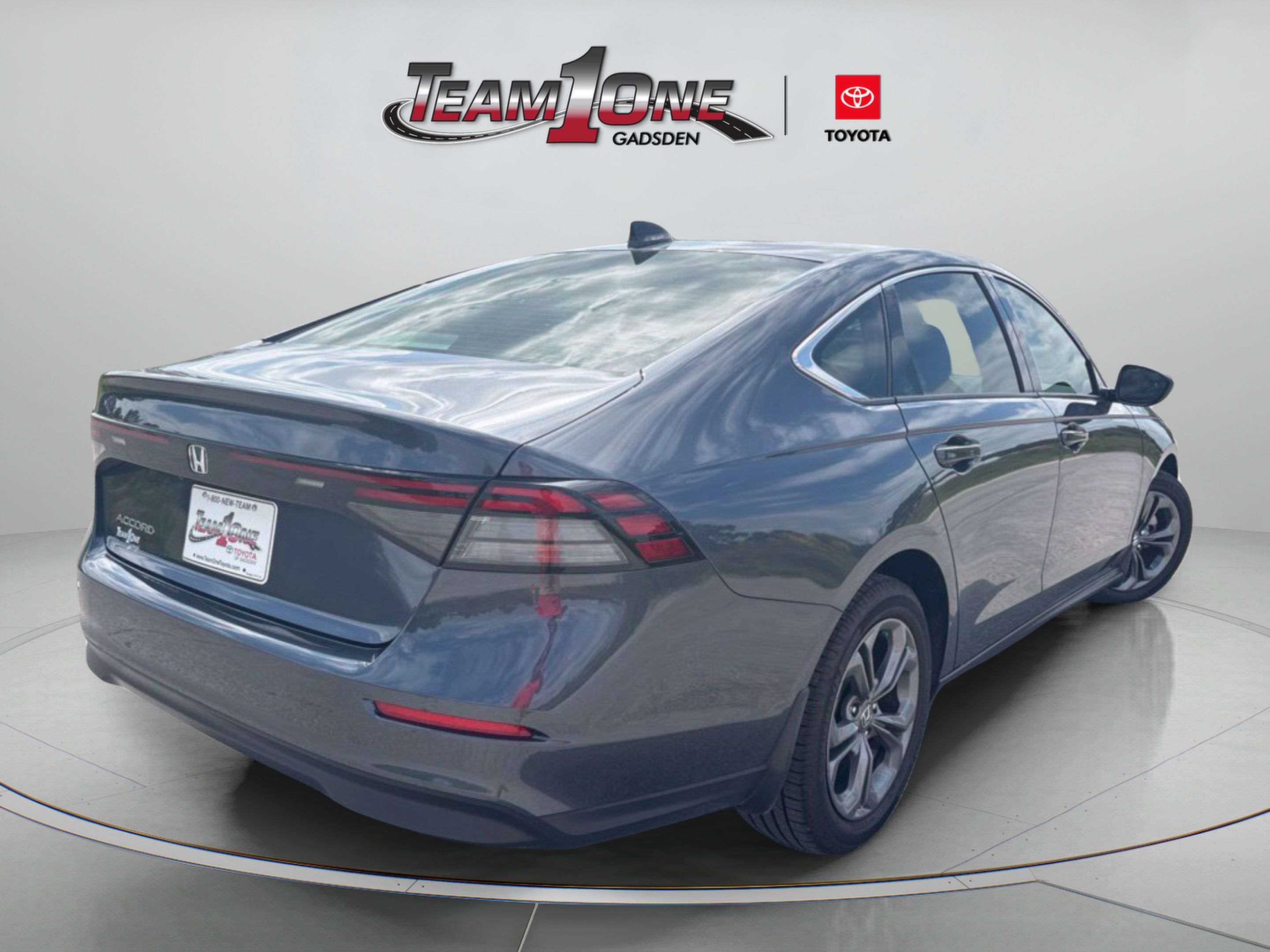 Used 2023 Honda Accord EX image 7