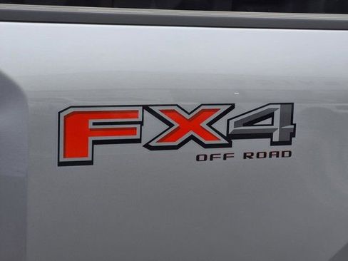 Used 2024 Ford F250 Lariat w/ Lariat Ultimate Package image 8