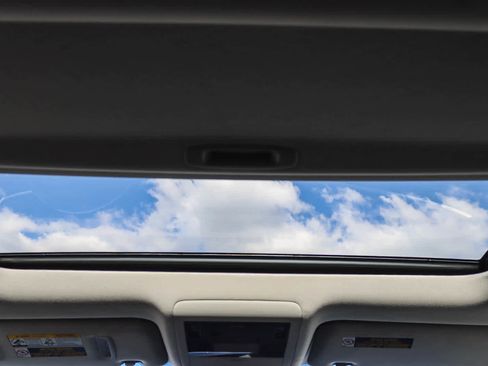 Used 2018 Lexus LX 570 4WD image 14