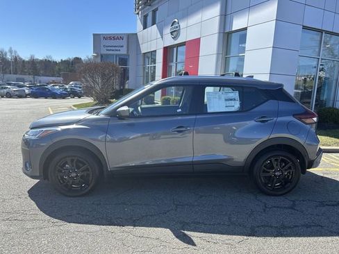 Certified 2024 Nissan Kicks SV w/ Interior Electronics Package FWD image 5