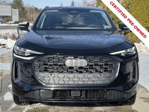 Used 2025 Audi Q5 Premium Plus w/ Premium Plus image 2