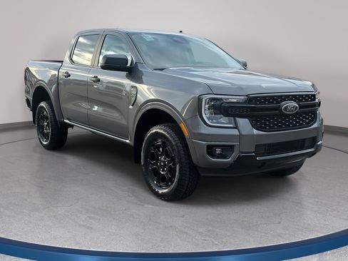 New 2026 Ford Ranger XLT w/ Black Appearance Package RWD image 3