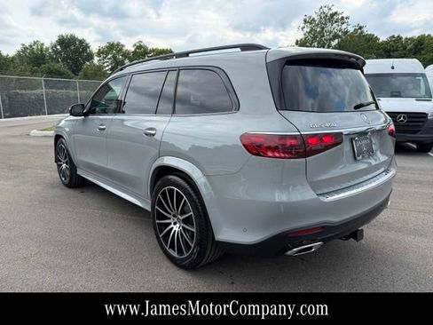 Used 2025 Mercedes-Benz GLS 450 4MATIC image 9