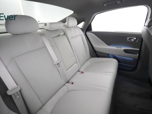 Used 2025 Hyundai Ioniq 6 SEL RWD image 5
