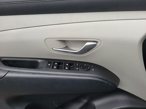 Used 2025 Hyundai Tucson SEL AWD/4WD image 17